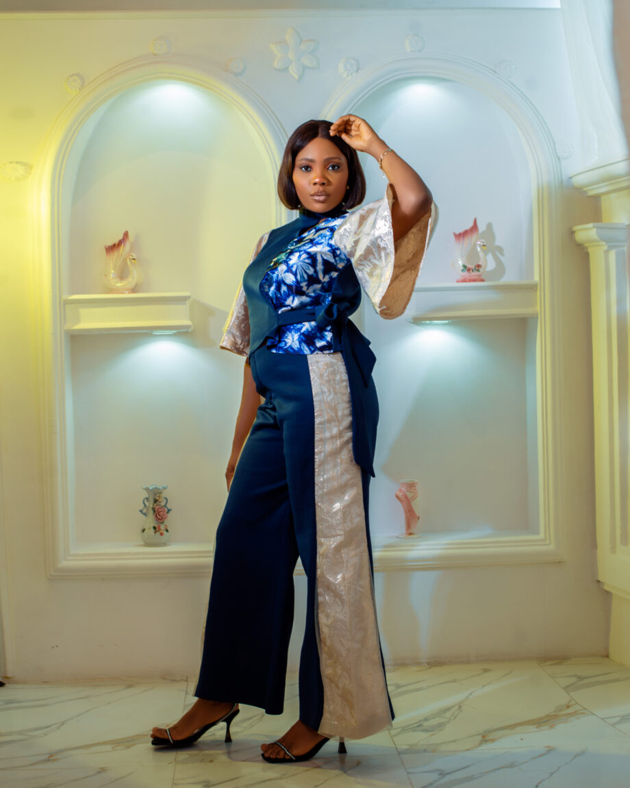 ADESHOLA